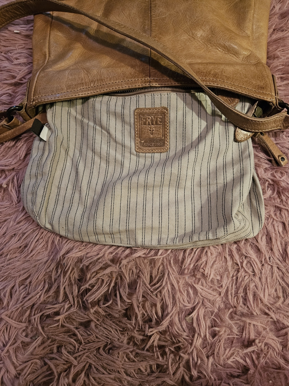 Frye☆Leather Crossbody Bag in Tan - Picture 10 of 15